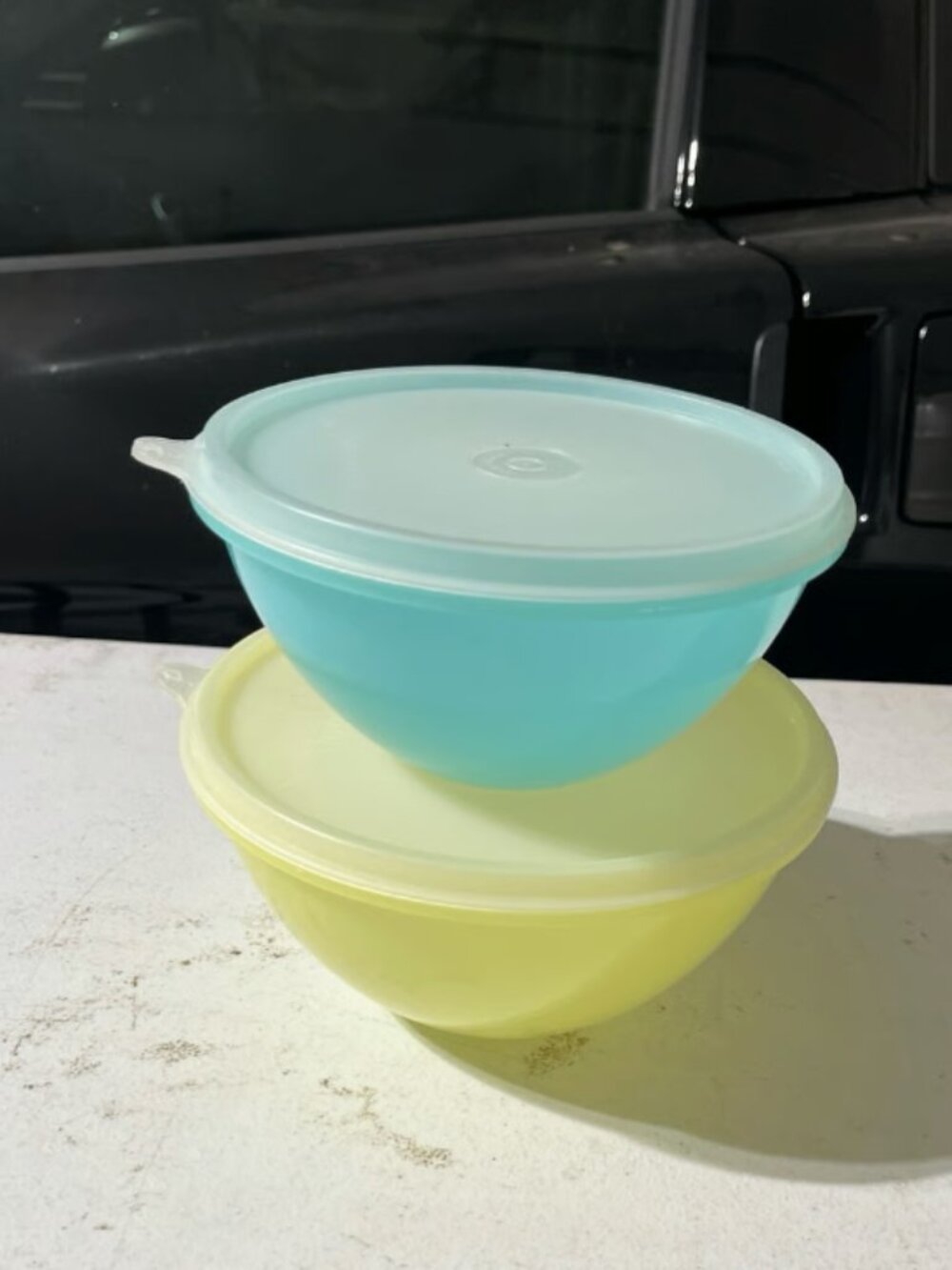 Tupperware - Picture 3 of 5